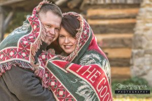 Blanket-late-fall-couple-Servisphotographics-064